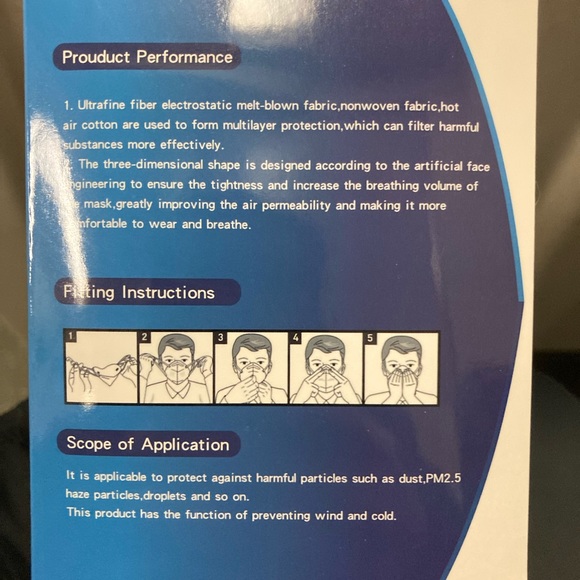 Mask new in box a must have two boxes - Picture 3 of 5